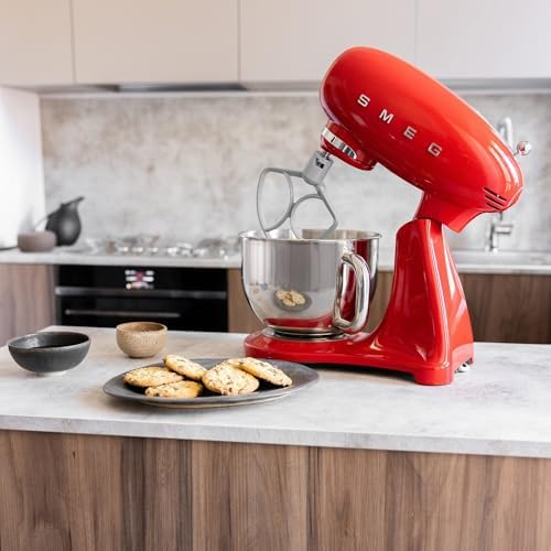 SMEG SMF05 Forte 5-Qt Stand Mixer with 750W Motor, Smooth Start & SteadyMix, Flex Edge Beater, 10 Speeds, Stainless Steel Bowl – Retro 50’s Style Planetary Mixer for Dough, Baking & Desserts-Red