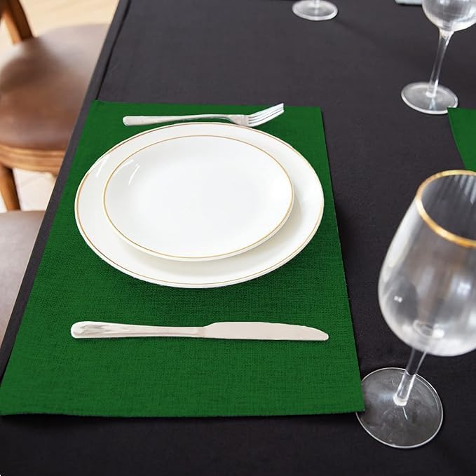Cloth Placemats Set of 8, Linen Type Fabric Placemats Machine Washable Heat Resistant Placemats Wrinkle Free Thick Polyester Kitchen Place Mats for Dining Table (Forest Green)