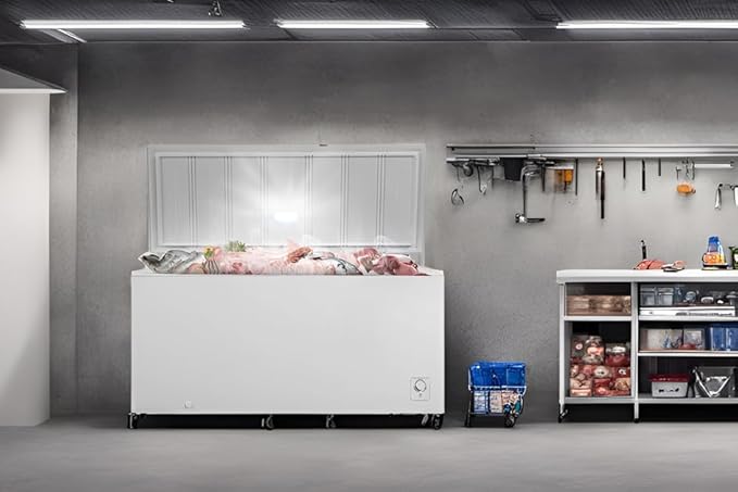 SMETA Chest Freezer 20.5 Cubic Feet Deep Freezer with 2 Baskets, Energy Efficient Freezer Chest Large Capacity Freezer Chest for Kitchen, Home, Basement, Garage Ready Chest Freezer with Wheels, White