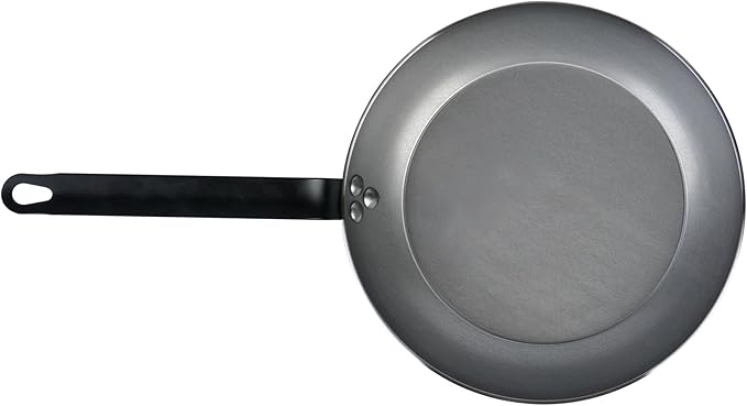 Restaurantware Fry Pan 1 Pack of 11 Inches Carbon Steel Non-Stick Searing Pan With Ergonomic Handle Silver For Sauteing and Omelets