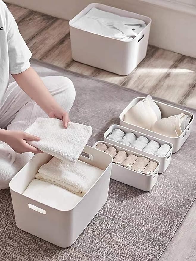Set Of 6 Plastic Storage Bins,Versatile Kitchen Pantry Organization and Storage,for Plastic Storage Container Under Bed,Under Sink Bathroom Organizer (White, 4 L+2 M)