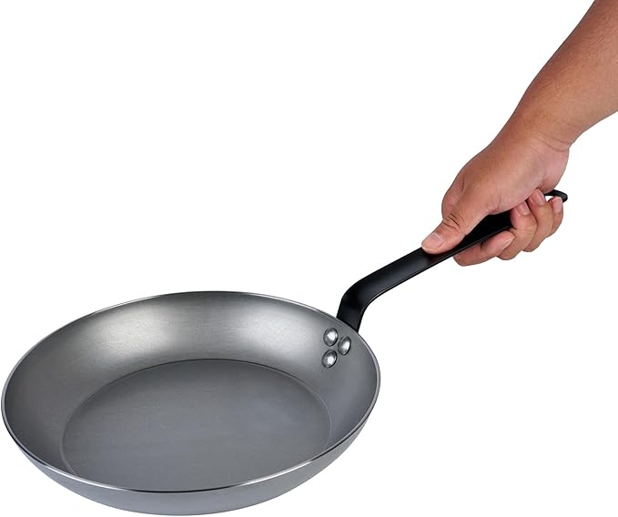 Restaurantware Fry Pan 1 Pack of 11 Inches Carbon Steel Non-Stick Searing Pan With Ergonomic Handle Silver For Sauteing and Omelets