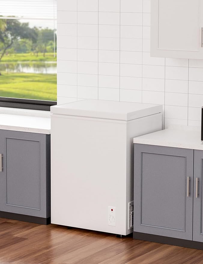 3.5 Cu.Ft Compact Chest Freezer, Energy Saving (0.36kWh/24H) & Ultra-Quiet (<40dB), with Removable Basket, 6-Temp, Manual Defrost Drain, Top Open Door Deep Freezer for Apartment, Dorm, Kitchen, White