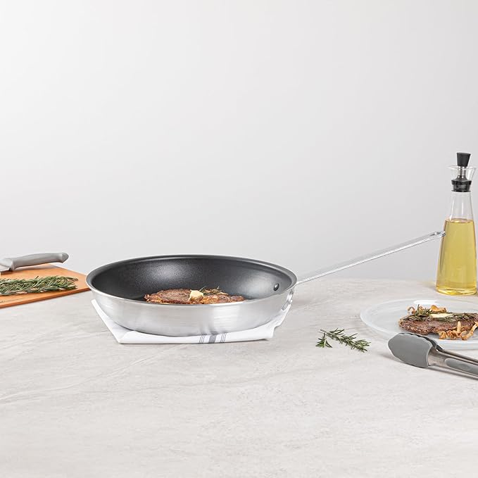Restaurantware-Met Lux 14 Inch Fry Pans, Set Of 6 No-Stick Frying Pans - Induction-Ready, Triple-Riveted, Black Aluminum Cooking Skillets, Durable, For Searing, Sautéing, And Browning Food
