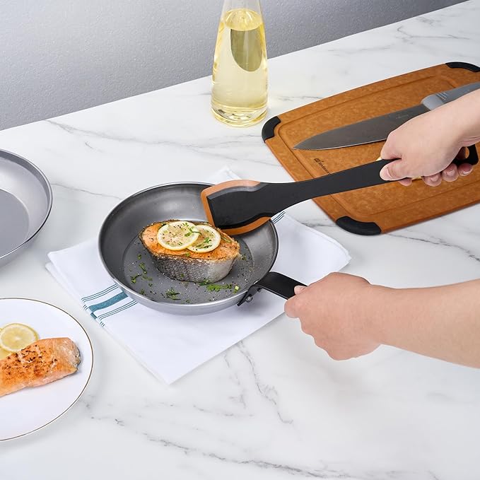 Restaurantware Fry Pan 1 Pack of 7.8 Inches Carbon Steel Non-Stick Searing Pan With Ergonomic Handle Silver For Sauteing and Omelets