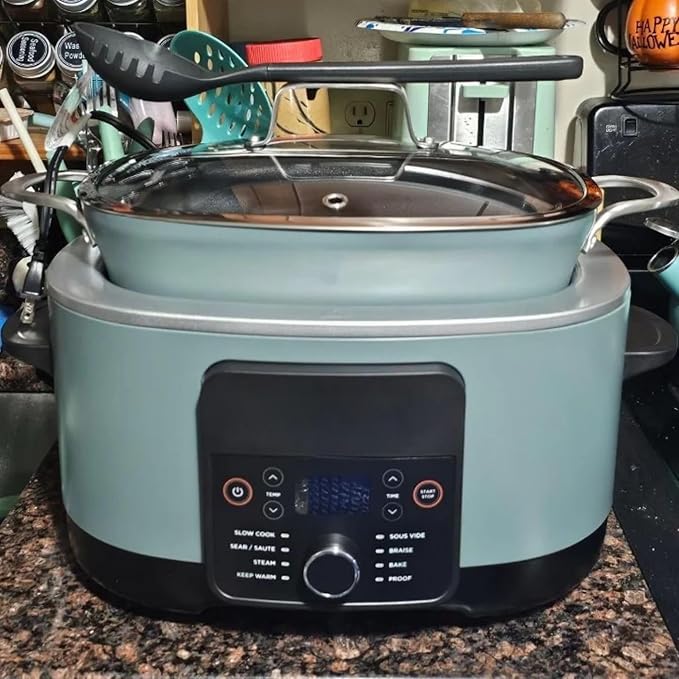 Ninja Foodi PossibleCooker PRO MC1000 8.5Qt Multicooker 8 in 1 Slow Cooker,Warmer, Glass Lid, Integrated Spoon, Nonstick (Green Sage)