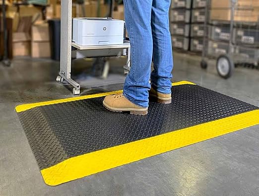 Wearwell Diamond-Plate SpongeCote Mat - Black/Yellow. Anti-Fatigue Workstation Mat. 3' W x 5' L x 9/16" Thickness. Nitricell Sponge. Safety Beveled Edge. For Industrial Use (415.916x3x5BYL)