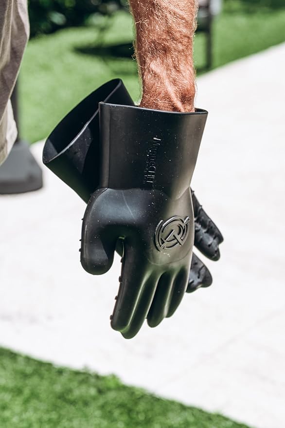 MagneCHEF Magnetic BBQ Grill Gloves – Heat Resistant, Patented Magnetic Safety Clip Easy On & Off, Firefighter-Designed, Dishwasher-Safe, Waterproof, Perfect for Grilling, Smoking, Frying, Baking