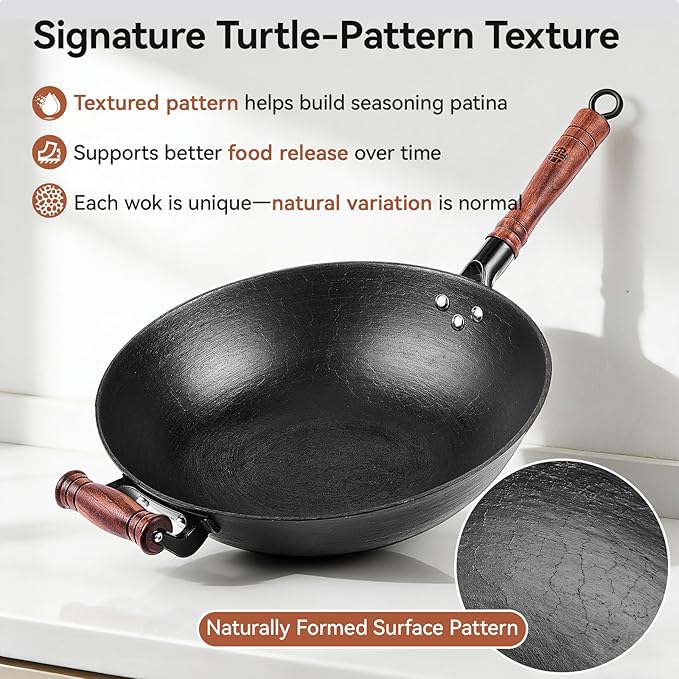 WANGYUANJI Cast Iron Wok Pan 13.4 Inch, Flat Bottom Chinese Stir Fry Wok with Wooden Lid & Handle, Textured Uncoated Large Wok Skillet for Induction Cooktop, Gas & Electric, Seasoning Recommended