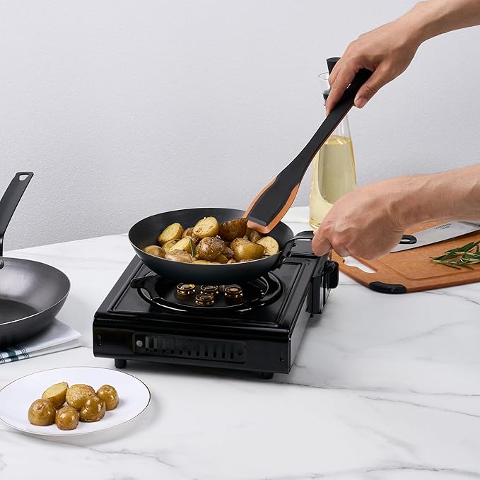 Restaurantware-Met Lux 9 Inch Fry Pans, 6 Lightweight Frying Pans - Induction-Ready, Triple-Riveted, Black Carbon Steel Cooking Skillets, Durable, For Searing, Sauteing, And Browning Food