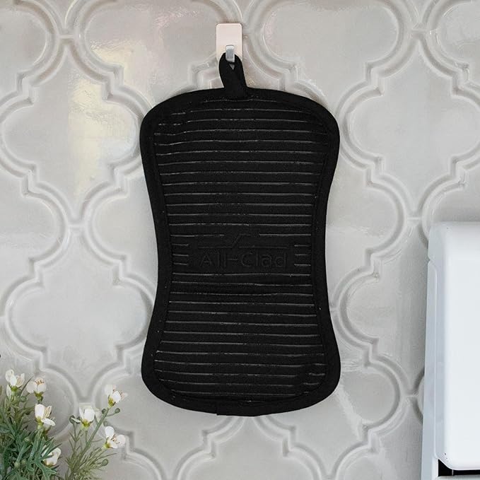 All-Clad Premium Pot Holder & Hot Pad: Heat Resistant to 500 Degrees - 100% Cotton, 10"x6.25" Hot Pad for Kitchen and Barbeque, 4-Pack, Black