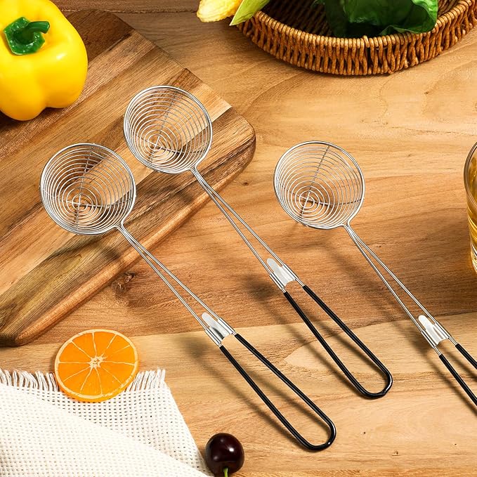 Geiserailie 4 Pieces 6 Pieces Hot Pot Kit Strainer Scoops Stainless Steel 2.5 Inch Mini Spider Strainer Skimmer Pasta Mesh Spoon Asian Skimmer Spoon Ladle with Handle for Home (Black)